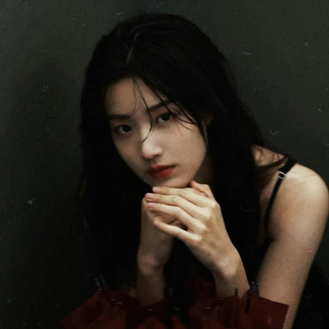 女哭声